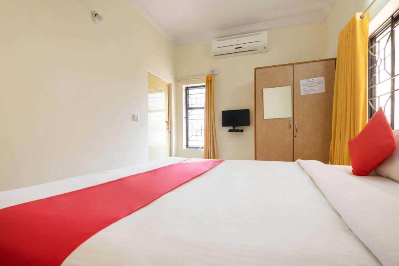 โอโย 10242 โฮเต็ล เชลตัน สวีท Hotel Yelahanka ภายนอก รูปภาพ